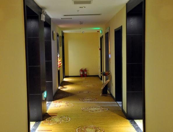 Jinan Yue Ming Xuan Hotel Zewnętrze zdjęcie